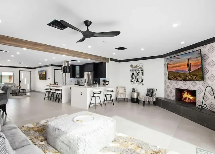 Modern Roose-private Pool-in Old Town